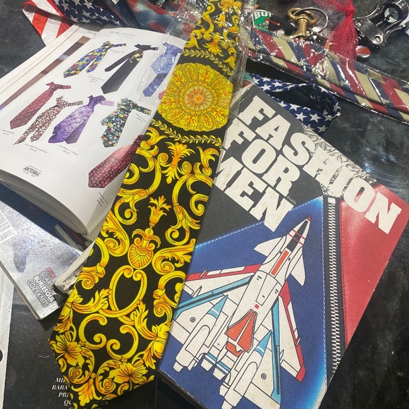 Versace Licenced Silk Necktie  Sz OS - Picture 1 of 10